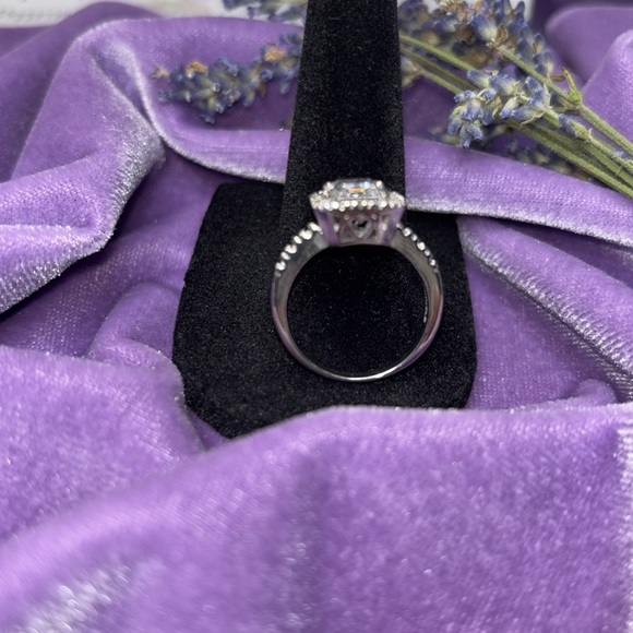 💍 ✈️ 💎 Exquisitely crafted! - Travel Ring Emerald cut Ring. So beautiful #EA39 - Picture 9 of 11